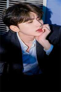 老婆助理逼我当众下跪学狗叫，我选择离婚楚瑶齐枫抖音小说全本阅读全章节阅读听书