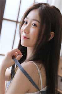 儿子在水里窒息挣扎时，游泳冠军的老婆在和白月光选泳衣许知年秦雨薇最新章节免费阅读