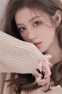 穿越后，我和国民女神成了队友苏星月林烟免费阅读完整版txt小说无删减