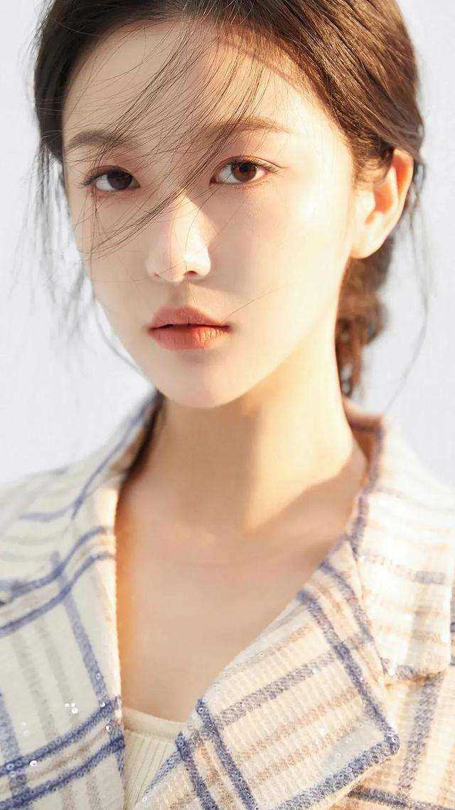 最新章节妻子被直播绑架，我淡定给劫匪刷礼物沈重蒋依依_妻子被直播绑架，我淡定给劫匪刷礼物沈重蒋依依已完结在线最新最新章节在线阅读有声小说