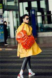 妻子被直播绑架，我淡定给劫匪刷礼物王阳依依全集大结局阅读完整版txt在线阅读